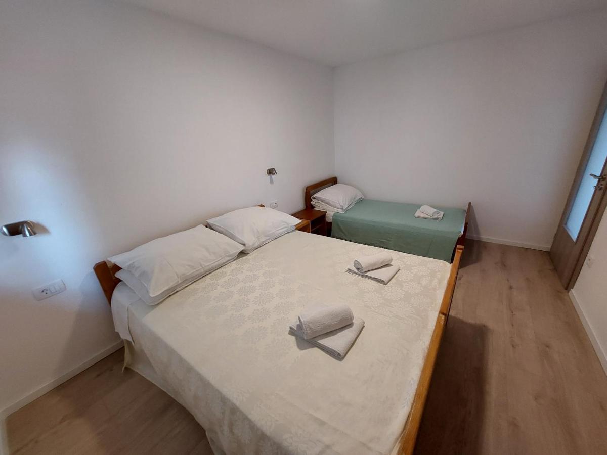 Apartments Babic Трогір Екстер'єр фото